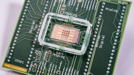 Banebrydende 1024-kanals CMOS-baseret 'micro-electrode array'