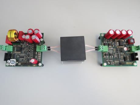 200W wireless power kombineret med dataoverførsel