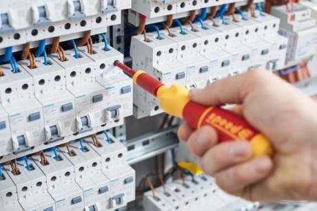 Skruetrækker er proppet med elektronik