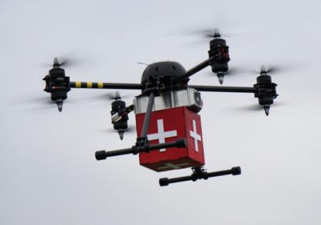 Droner flyver dansk medico-udstyr