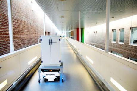 Stor succes med mobile robotter på danske sygehuse