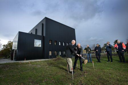 Første spadestik til DTU’s nye elektromagnetiske testcenter