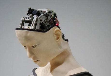 Menneskelignende robotter med størst mulige omtanke