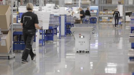 Mobile robotter hjælper til ved armaturproduktion
