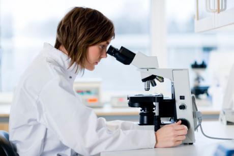 Studerendes adgang til laboratoriefaciliteter haster