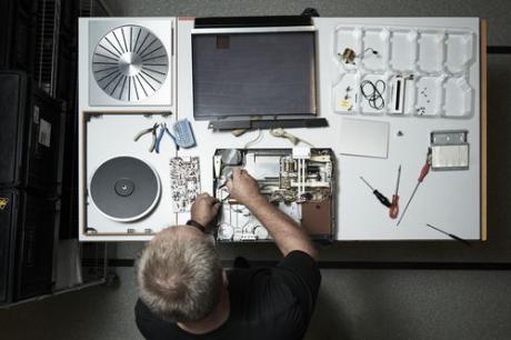 Bang & Olufsen genopliver næsten 50 år gammel pladespiller-klassiker