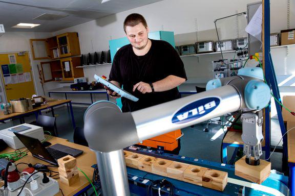 Boom i skolers robotkøb: Over 50 uddannelser har nu cobots