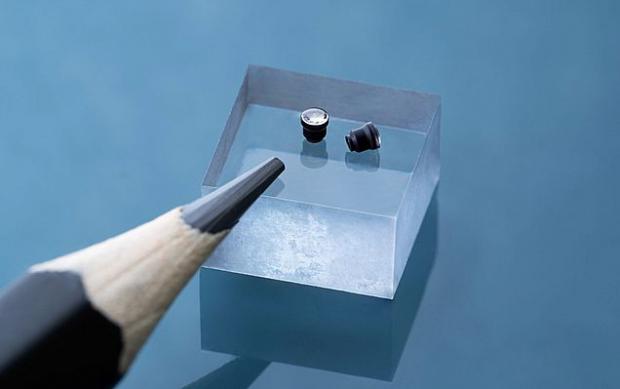 Nyt materiale baner vej for 3D-printing af ikke-transmissive (sorte) strukturer