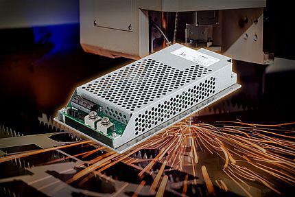 Industriel 700W strømforsyning til konduktionskølede applikationer