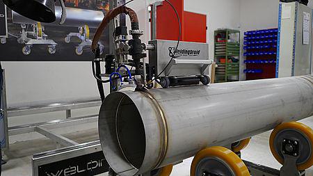 Dansk svejserobot automatiserer svejsning af tanke i norsk fødevareproduktion