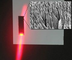 Solceller fremstilles i sort silicium