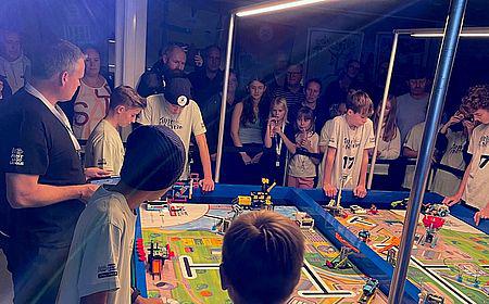 Seks mio. til robotundervisning 'ud af huset' på hele Fyn