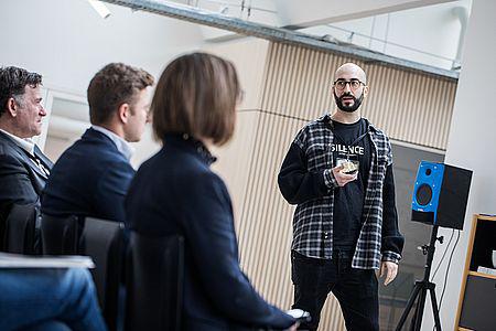 Startups inden for lydteknologi får udvidet støtte til at vokse sig store