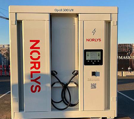 Ny batteriløsning fra Norlys sikrer lynladning for Skagens turister