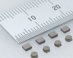 Spoler med metalliske magnetiske materialer