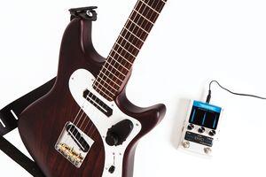 Verdens første fjernstyrede guitarpedal