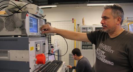 Ingeniørvirksomhed gør AAU-prototype til komplet '3-i-1' målesystem