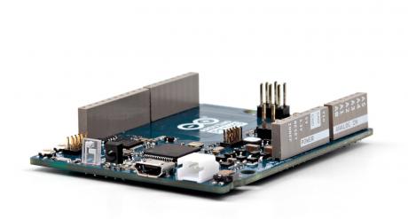 Arduino Primo baseboard med Bluetooth LE og NFC