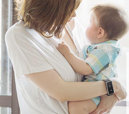 Smart fitness armbånd måler indendørs luftkvalitet og alkohol i ånde