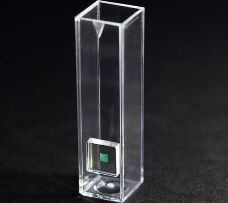 Unik fotonisk krystal-sensor bag dansk 'nanocuvette'