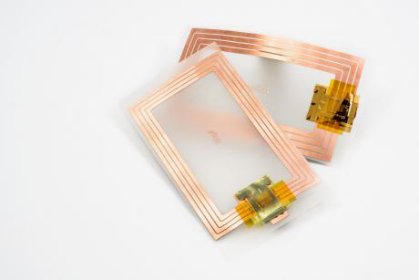 Verdens først tyndfilms NFC-tag i plastic-substrat