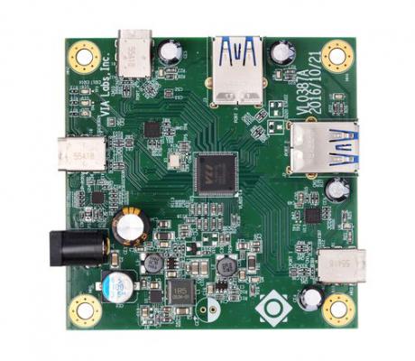 Verdens første USB-IF certificerede USB 3.1 Gen 2 hub 