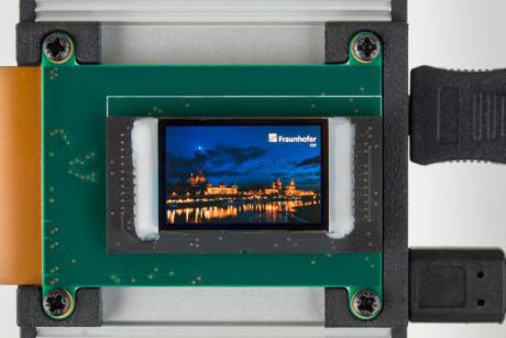 Banebrydende VR-briller med 'large-area' mikrodisplays